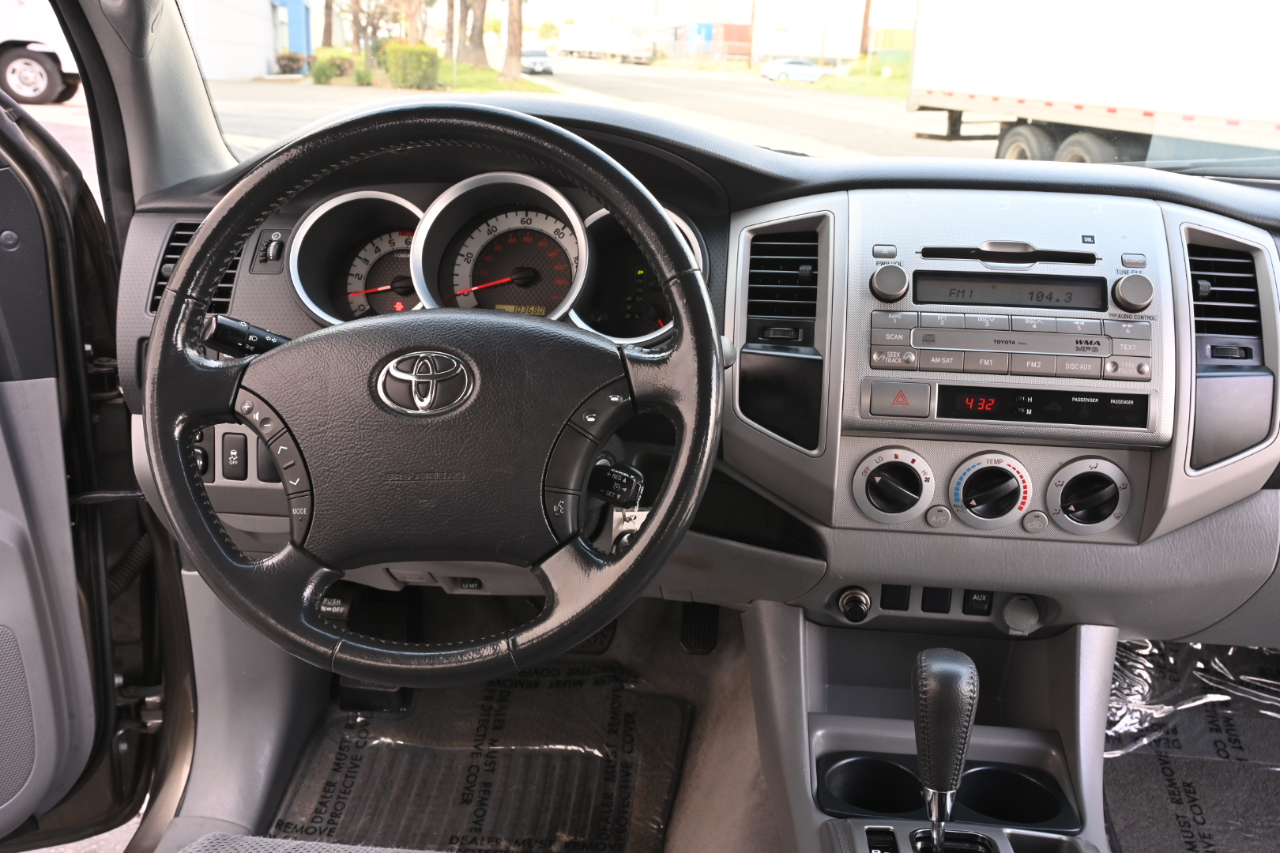Toyota Tacoma  2011