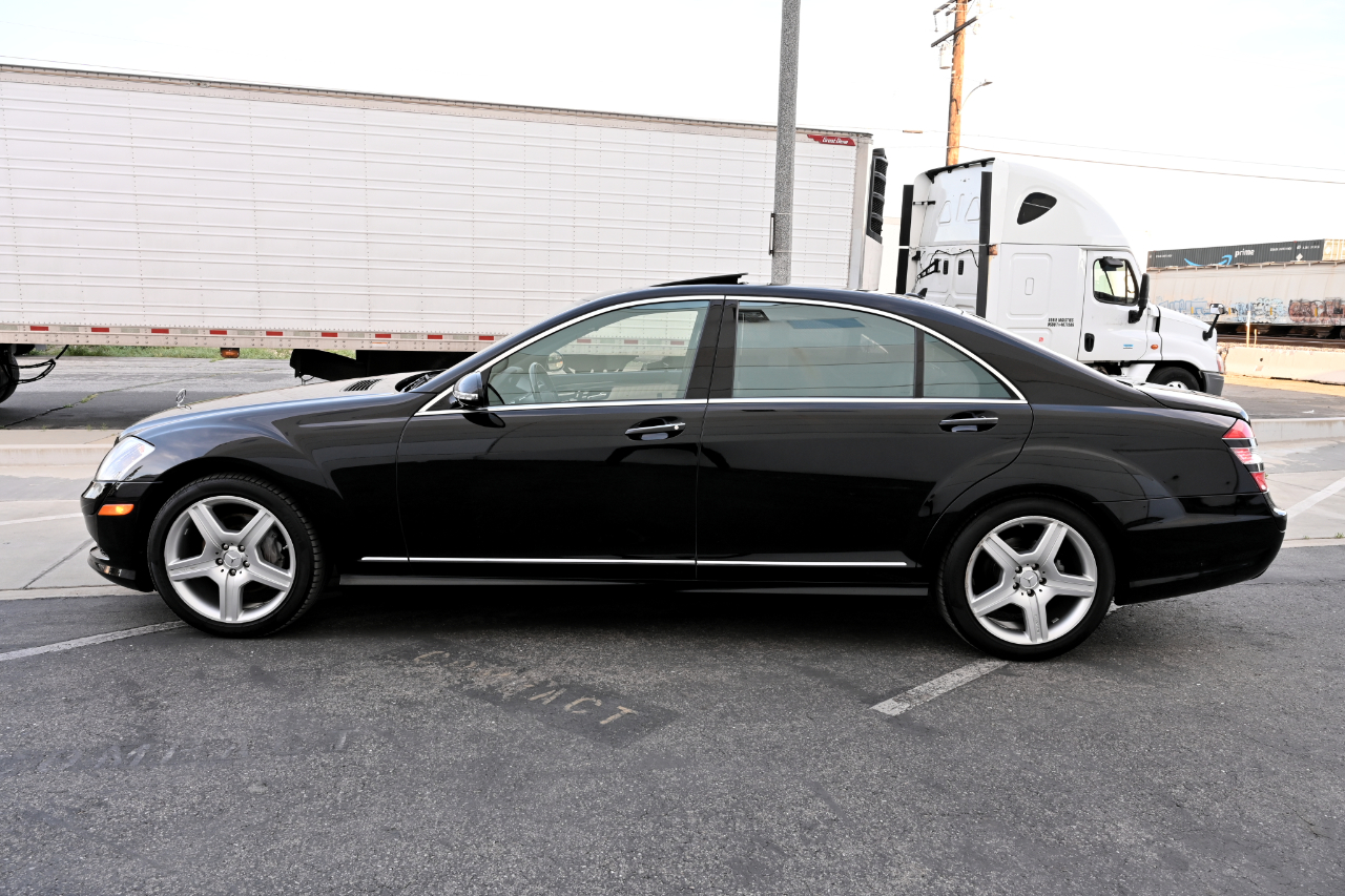 Mercedes-Benz S-Class  2008