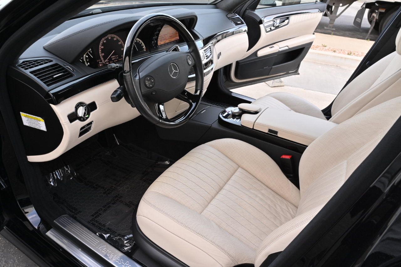 Mercedes-Benz S-Class  2008