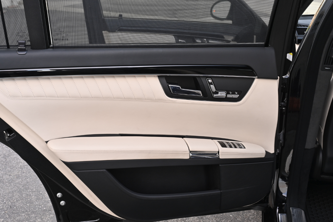 Mercedes-Benz S-Class  2008