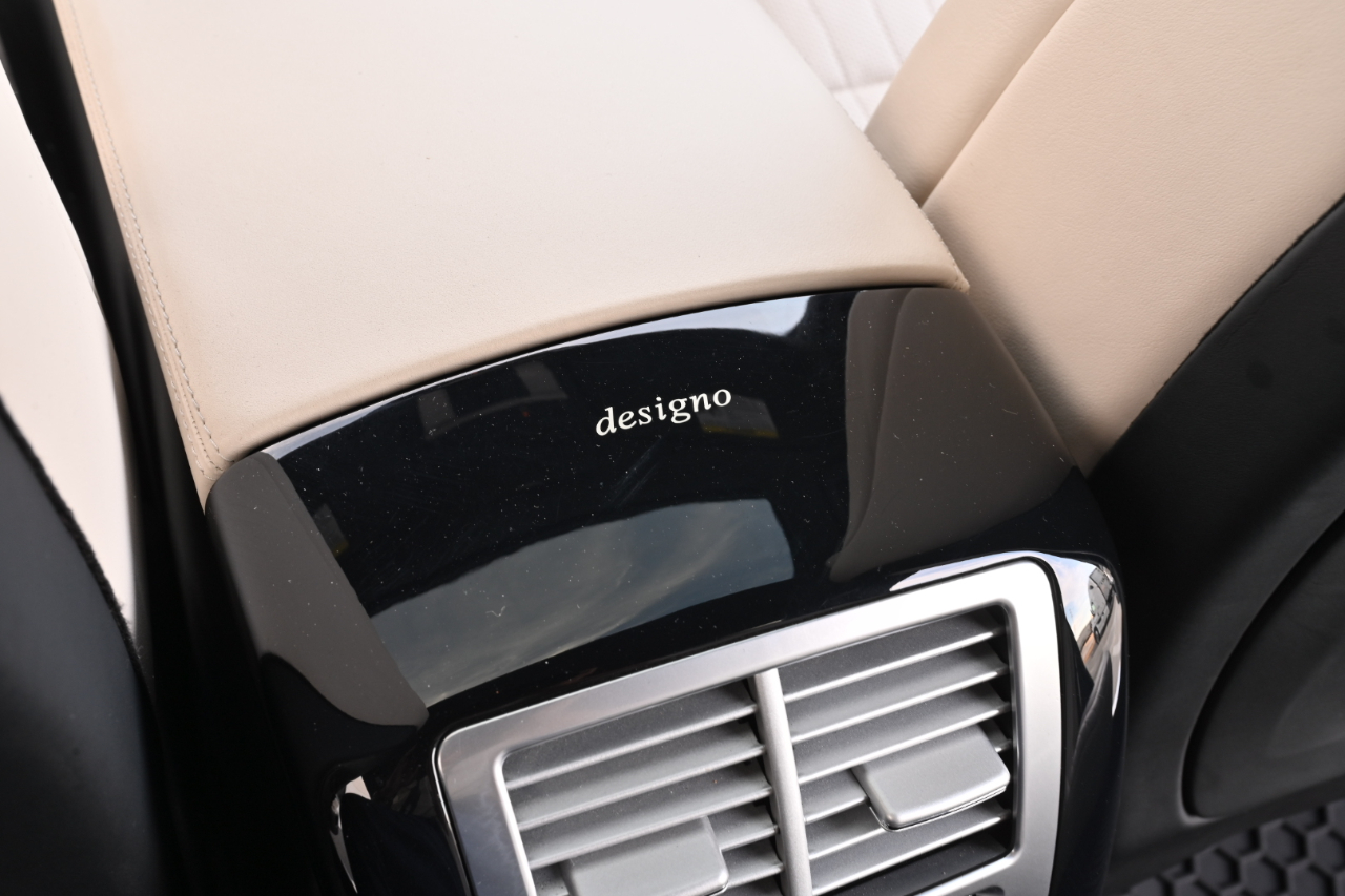 Mercedes-Benz S-Class  2008