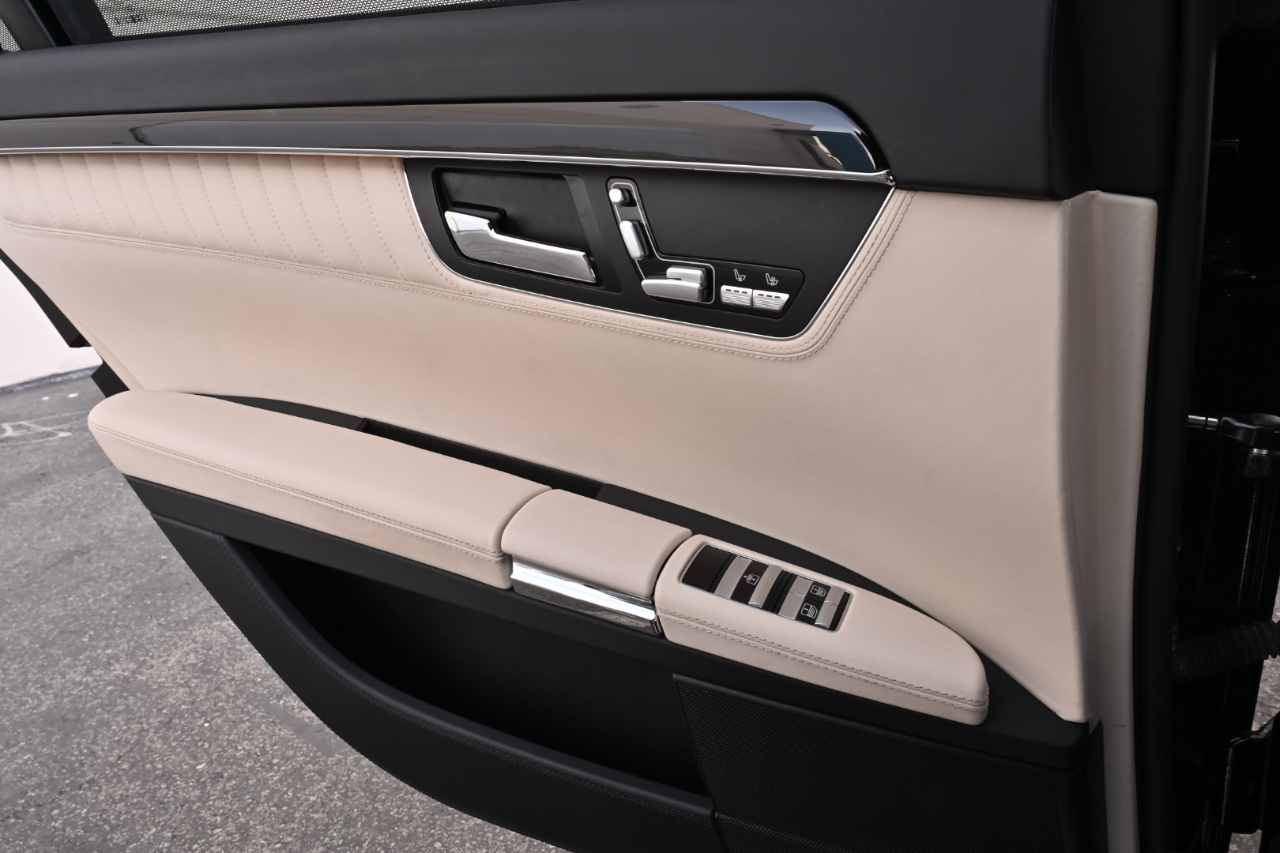 Mercedes-Benz S-Class  2008