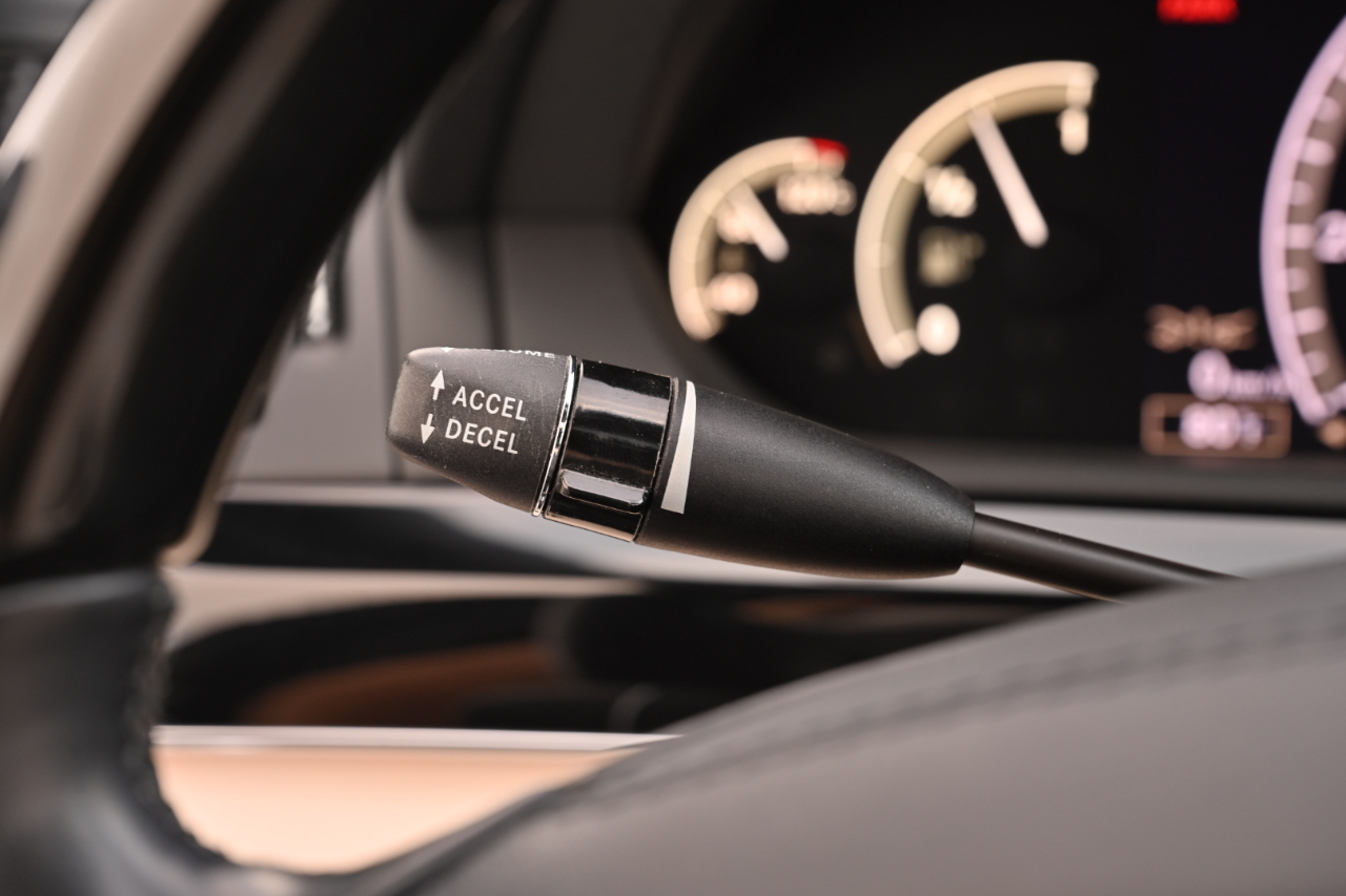 Mercedes-Benz S-Class  2008