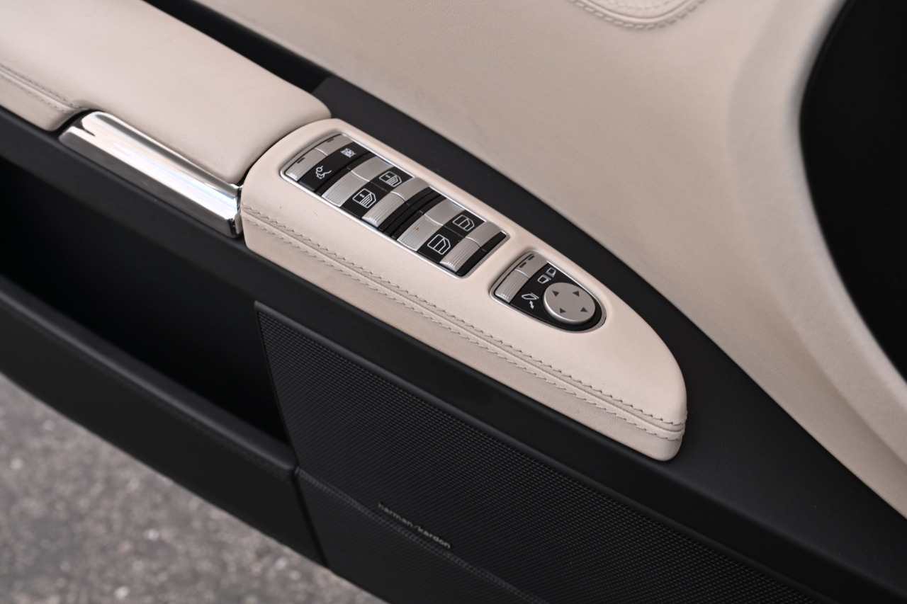 Mercedes-Benz S-Class  2008