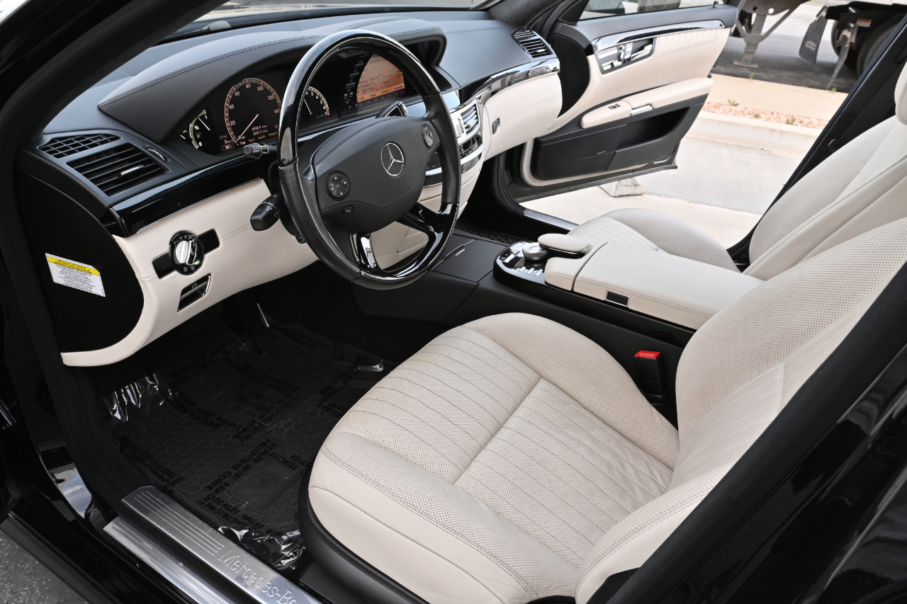 Mercedes-Benz S-Class  2008