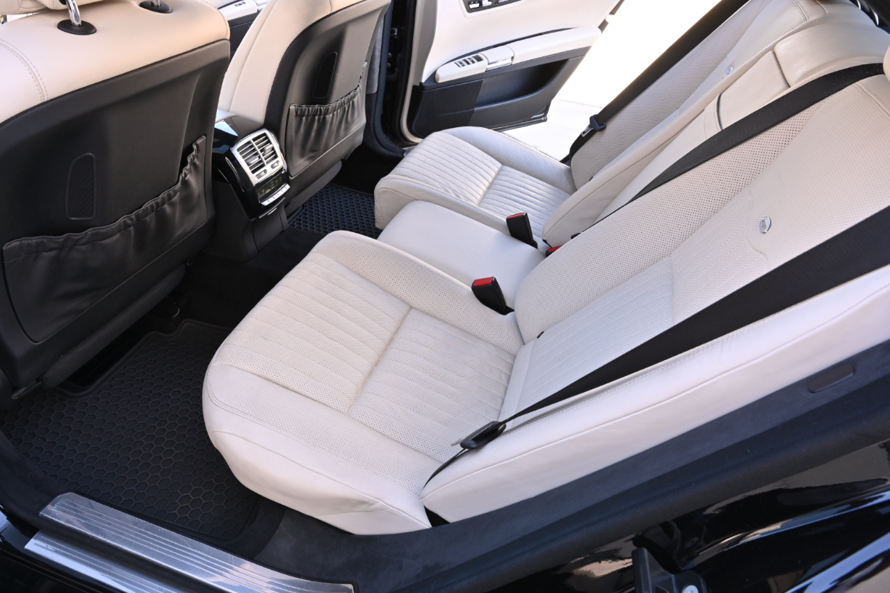 Mercedes-Benz S-Class  2008