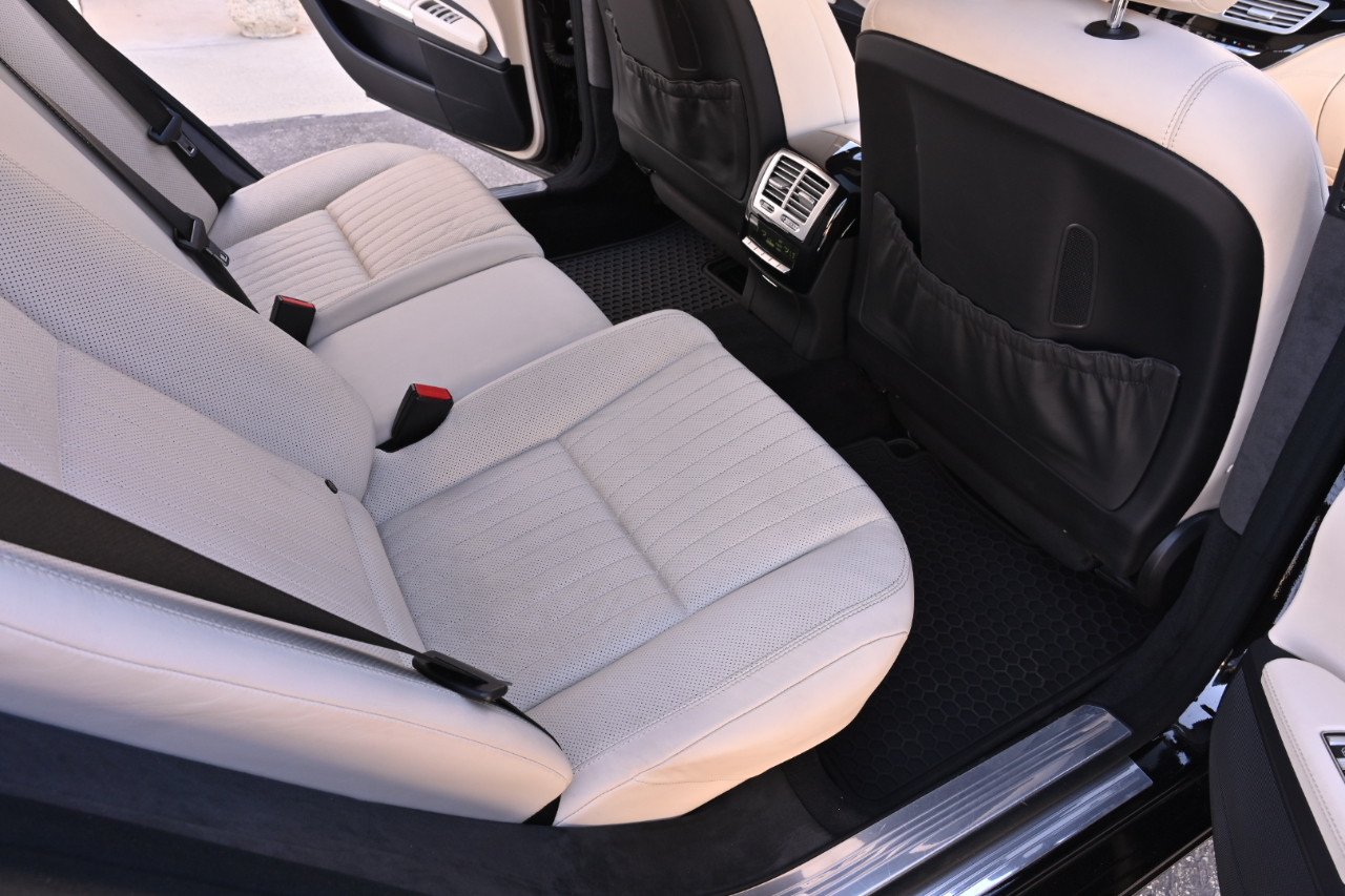 Mercedes-Benz S-Class  2008