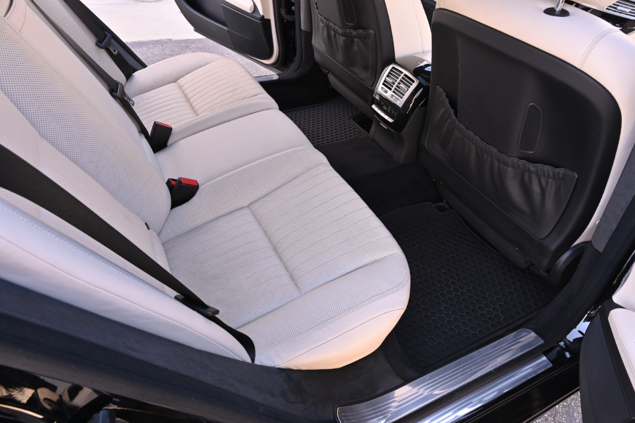 Mercedes-Benz S-Class  2008