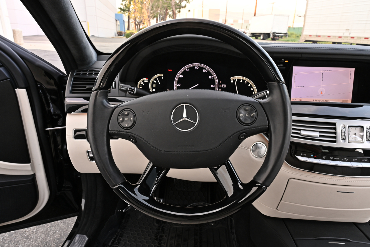 Mercedes-Benz S-Class  2008