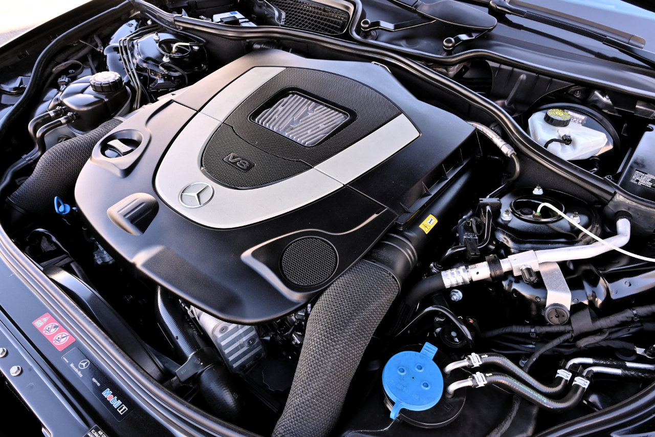 Mercedes-Benz S-Class  2008