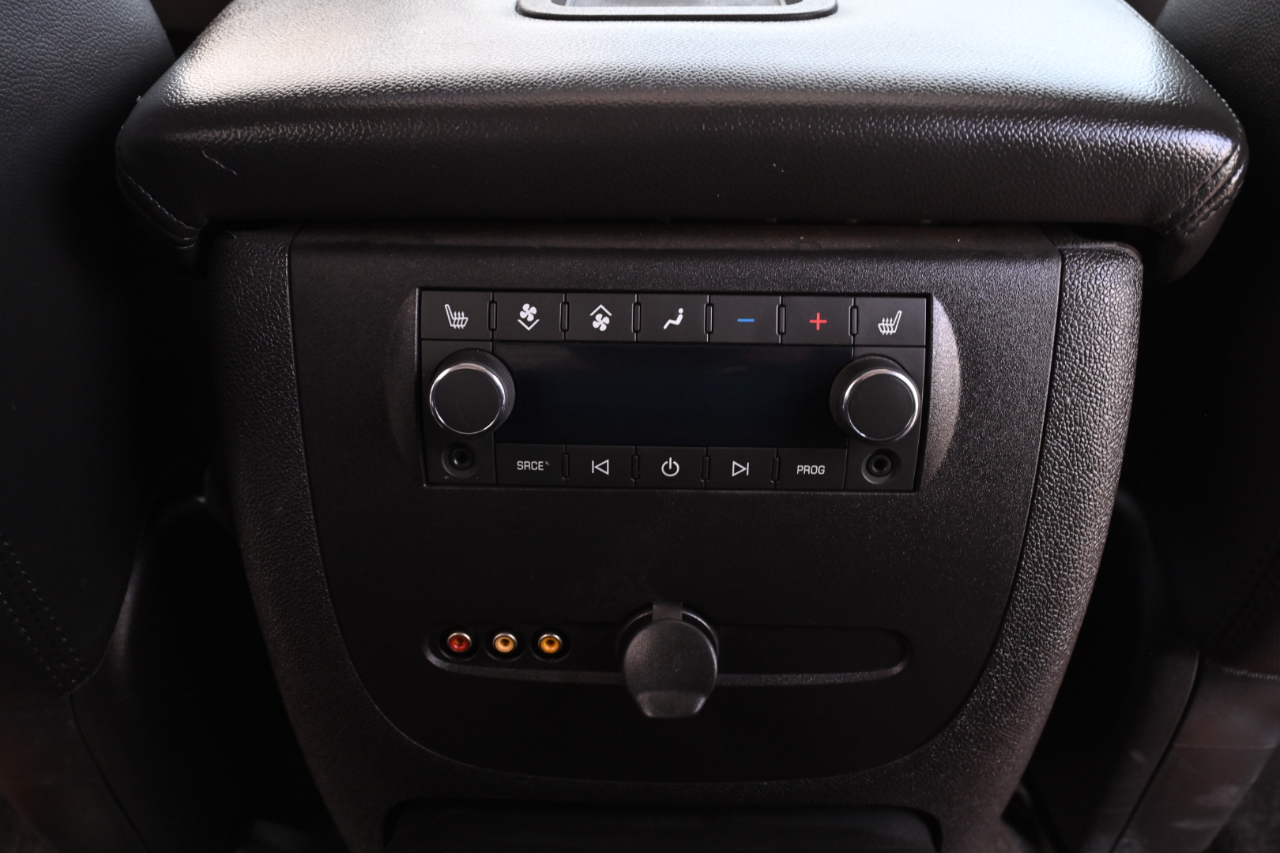 Chevrolet Tahoe  2010