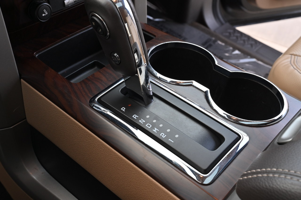 Ford F-150 4WD SuperCrew 145" Lariat 2012