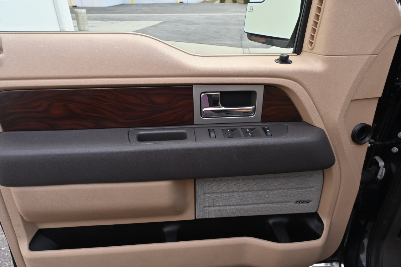 Ford F-150 4WD SuperCrew 145" Lariat 2012