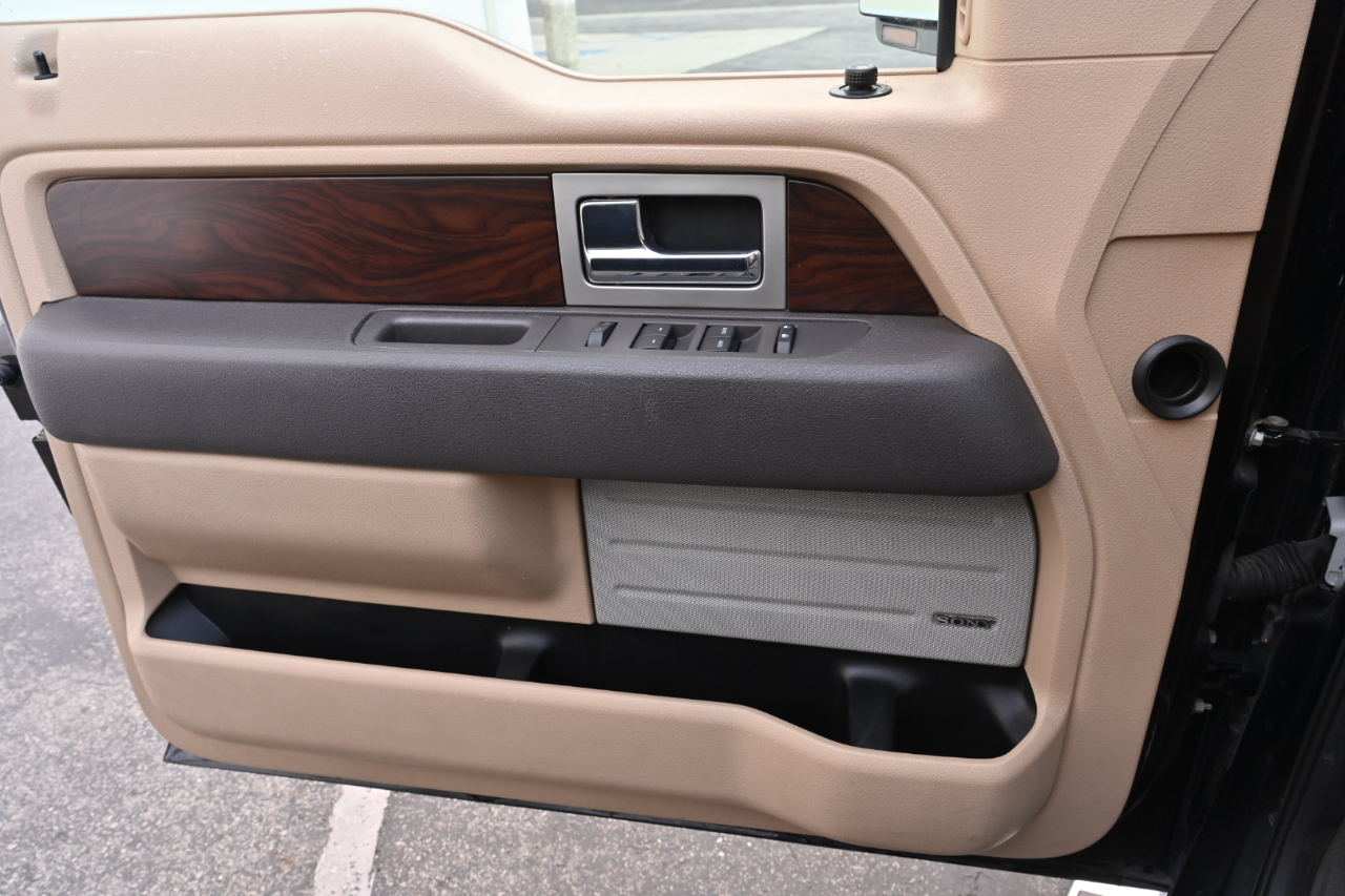 Ford F-150 4WD SuperCrew 145" Lariat 2012