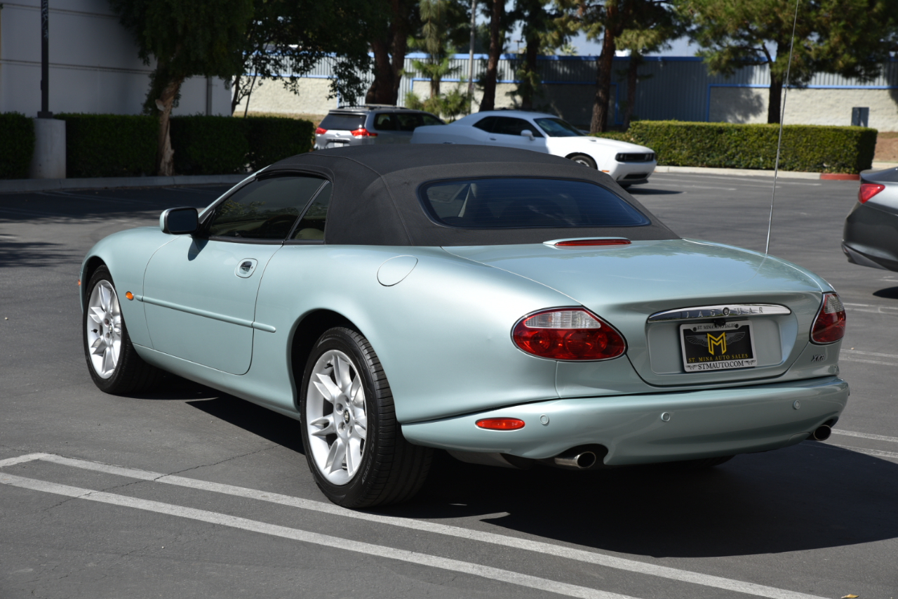 Jaguar XK8 Convertible 2001