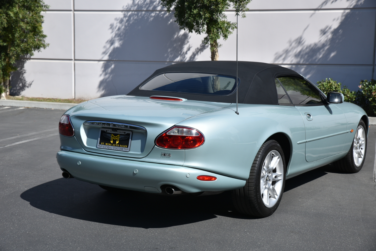 Jaguar XK8 Convertible 2001