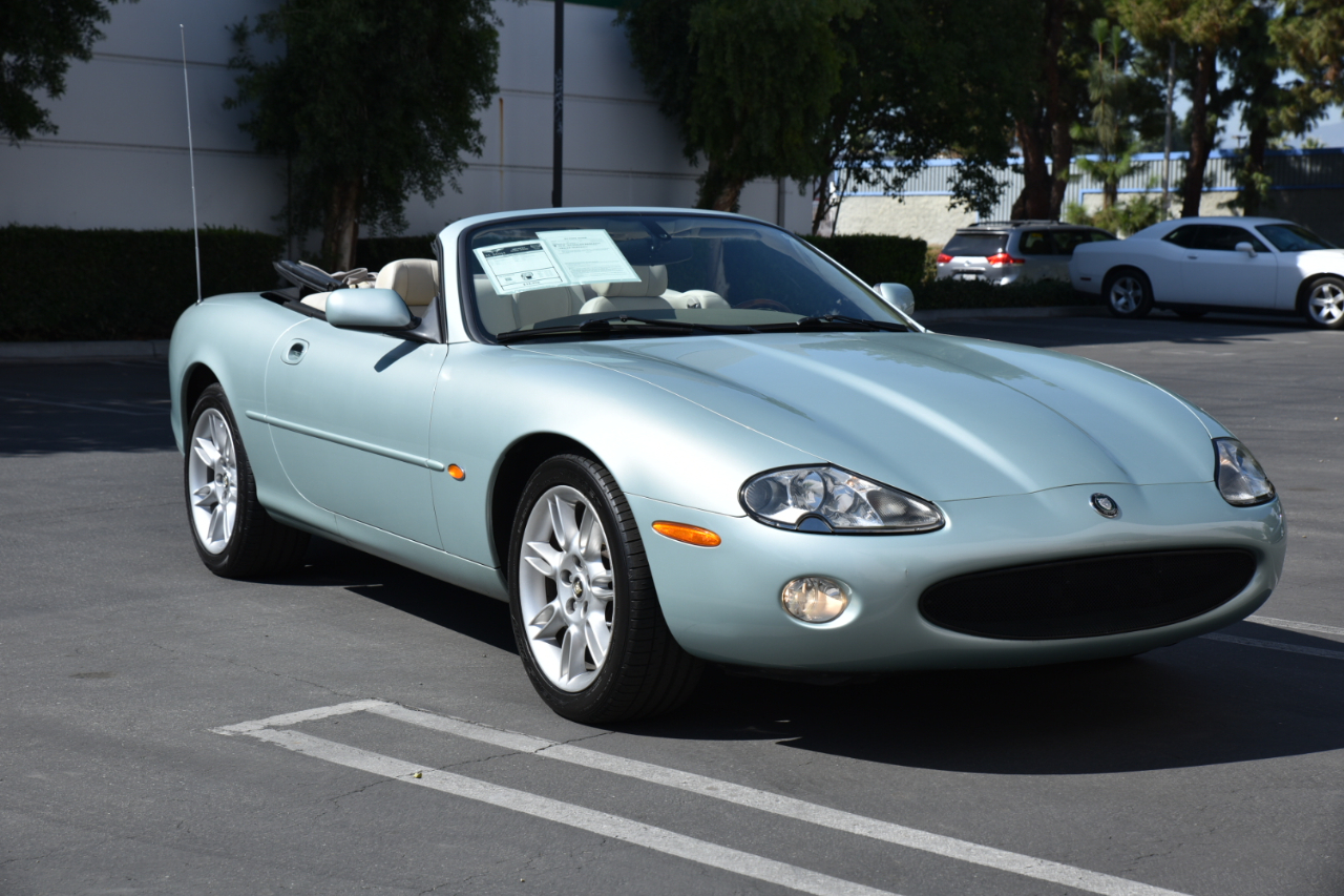 Jaguar XK8 Convertible 2001