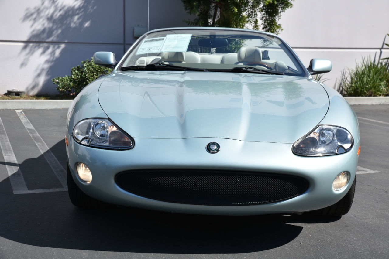 Jaguar XK8 Convertible 2001