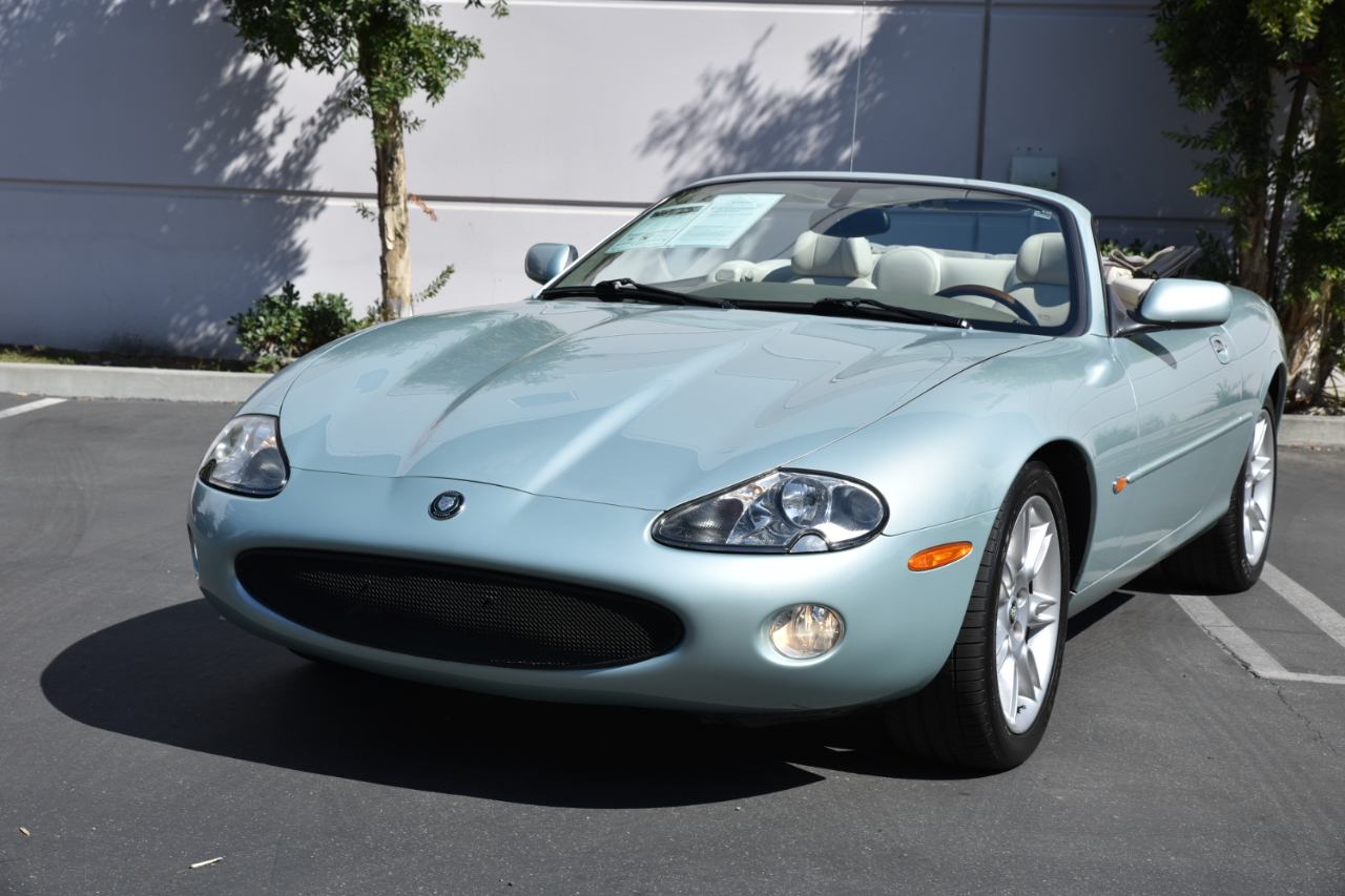 Jaguar XK8 Convertible 2001