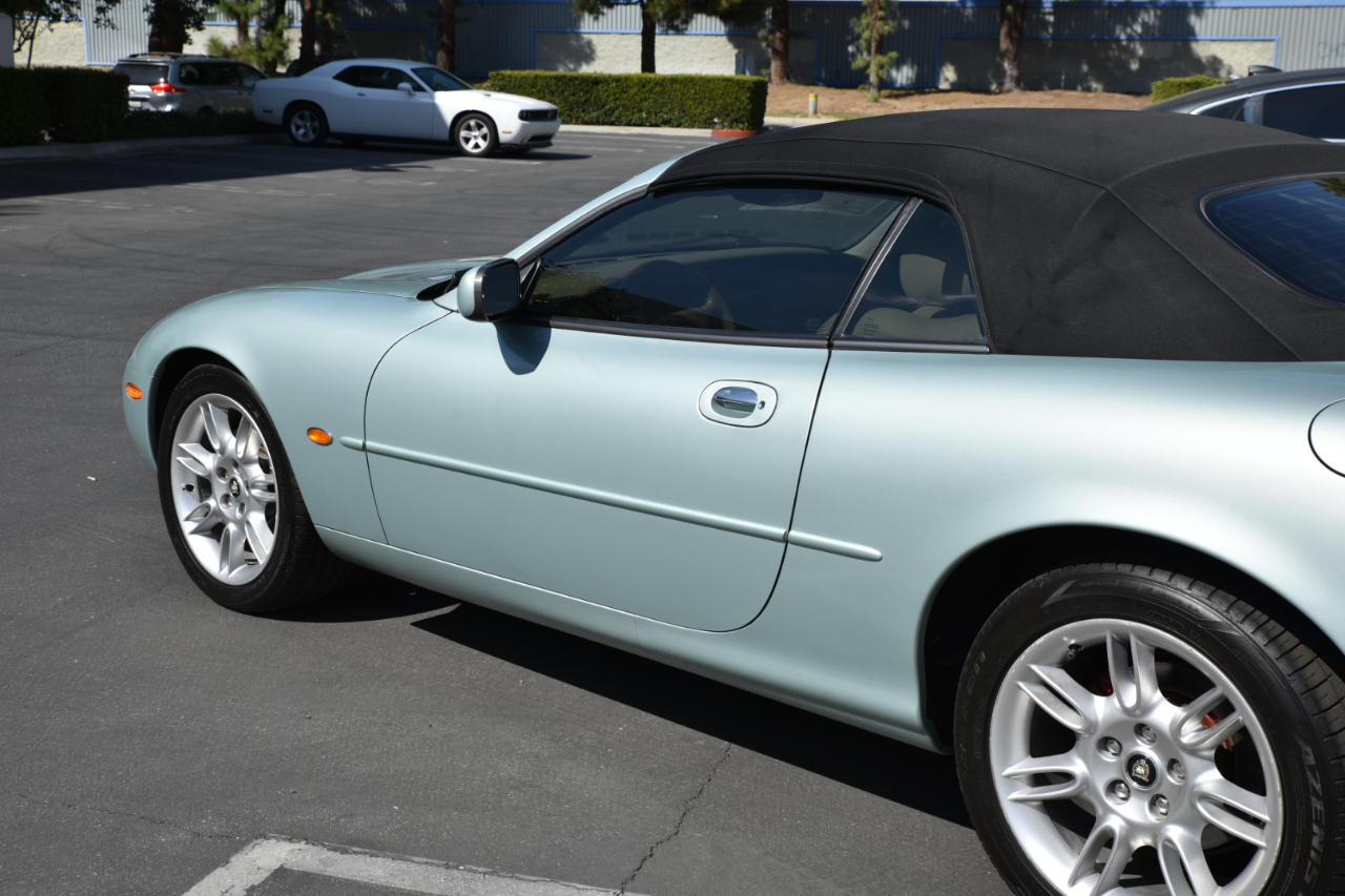 Jaguar XK8 Convertible 2001