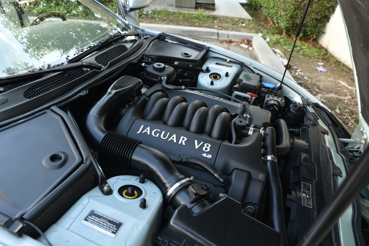Jaguar XK8 Convertible 2001