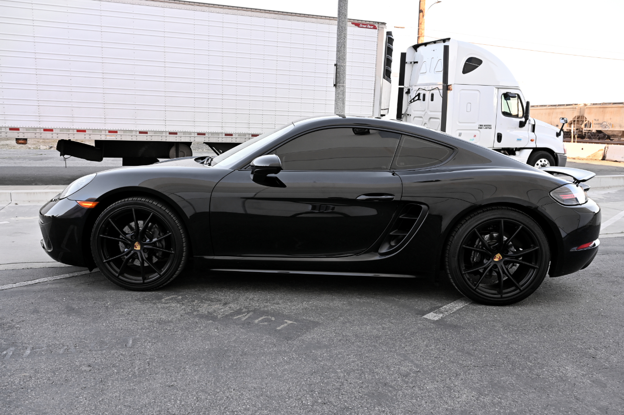 Porsche 718 Cayman Coupe 2018