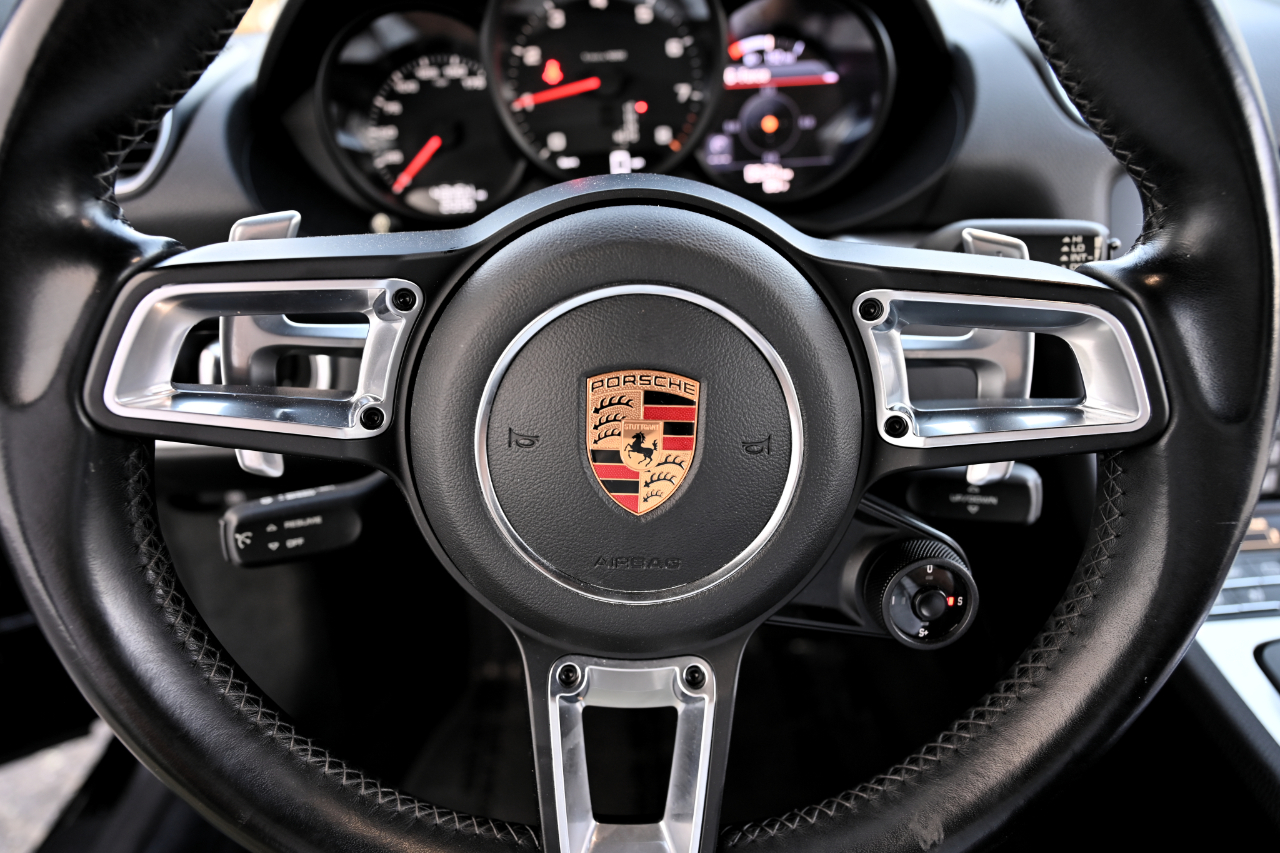 Porsche 718 Cayman Coupe 2018