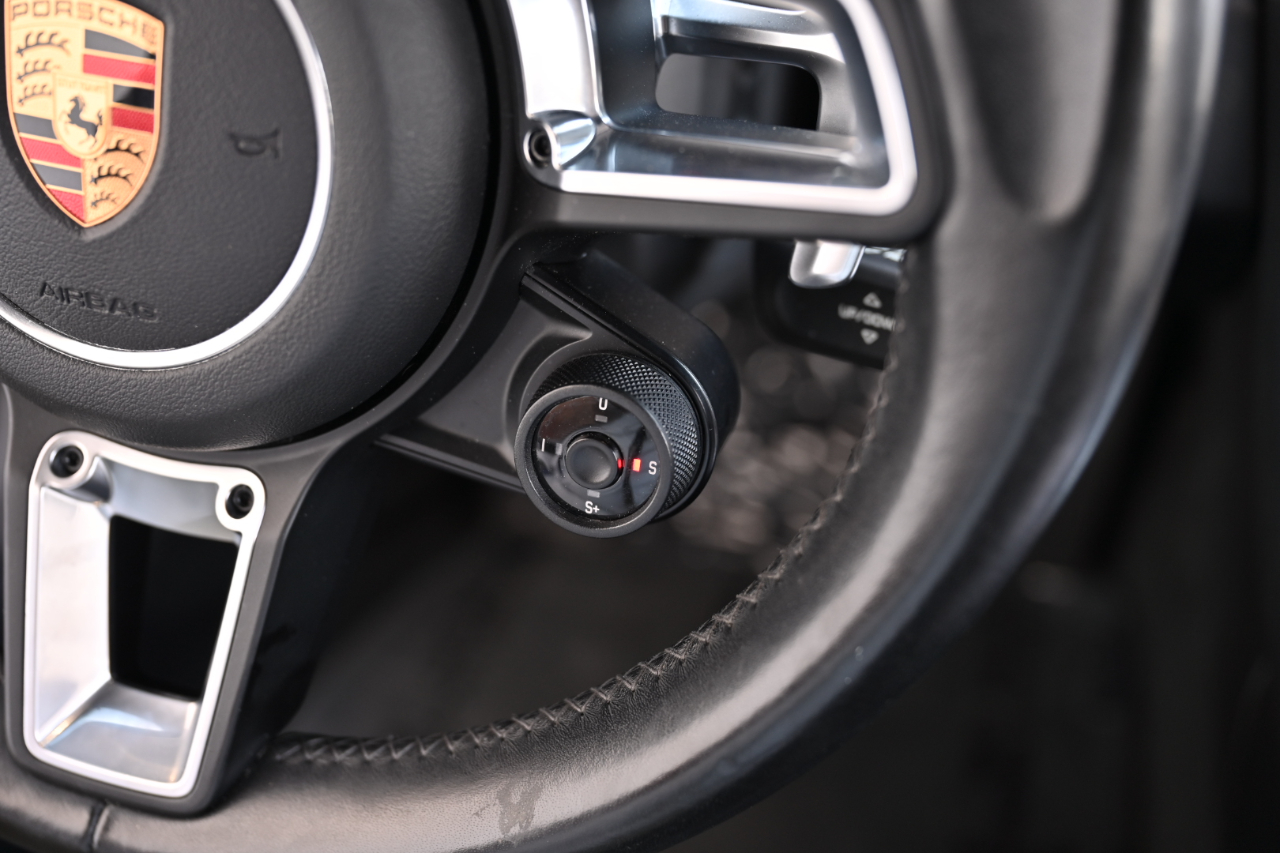 Porsche 718 Cayman Coupe 2018