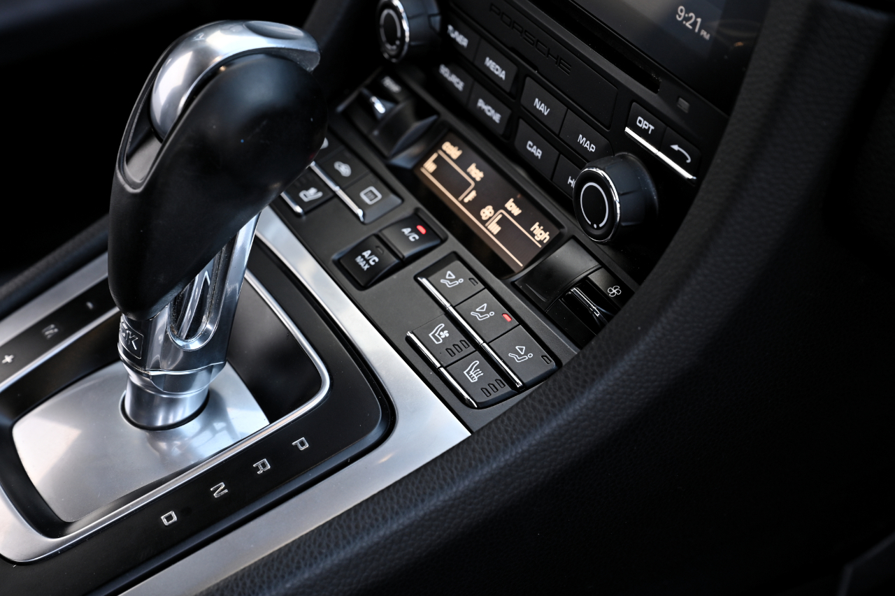 Porsche 718 Cayman Coupe 2018