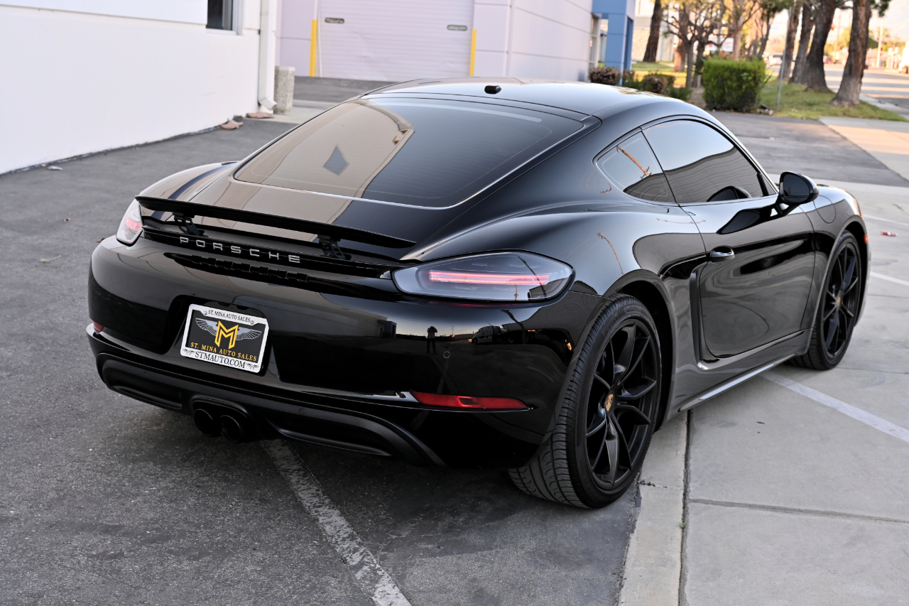 Porsche 718 Cayman Coupe 2018