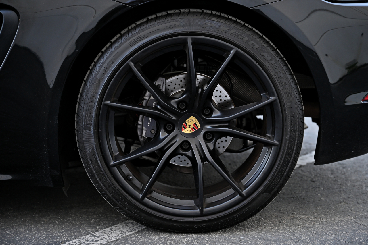 Porsche 718 Cayman Coupe 2018