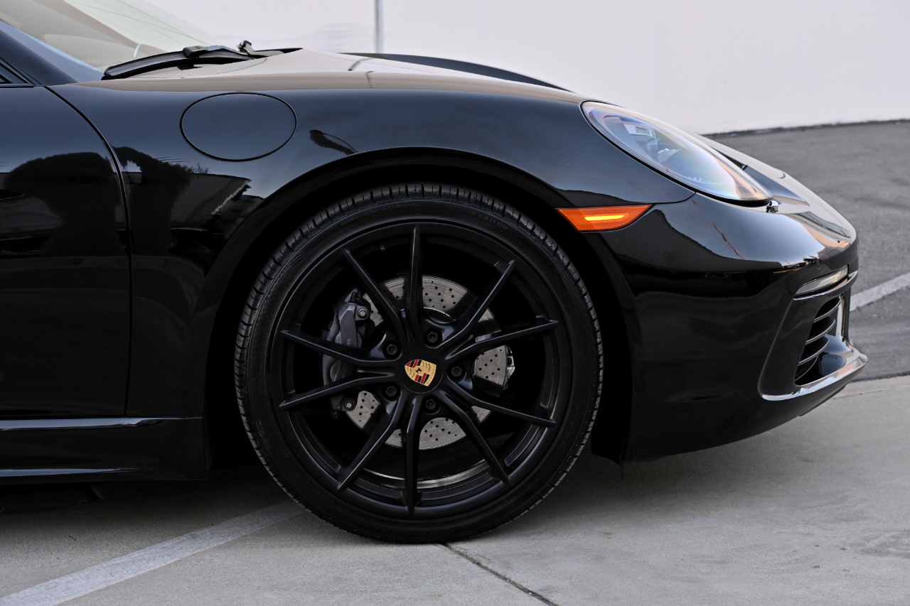 Porsche 718 Cayman Coupe 2018