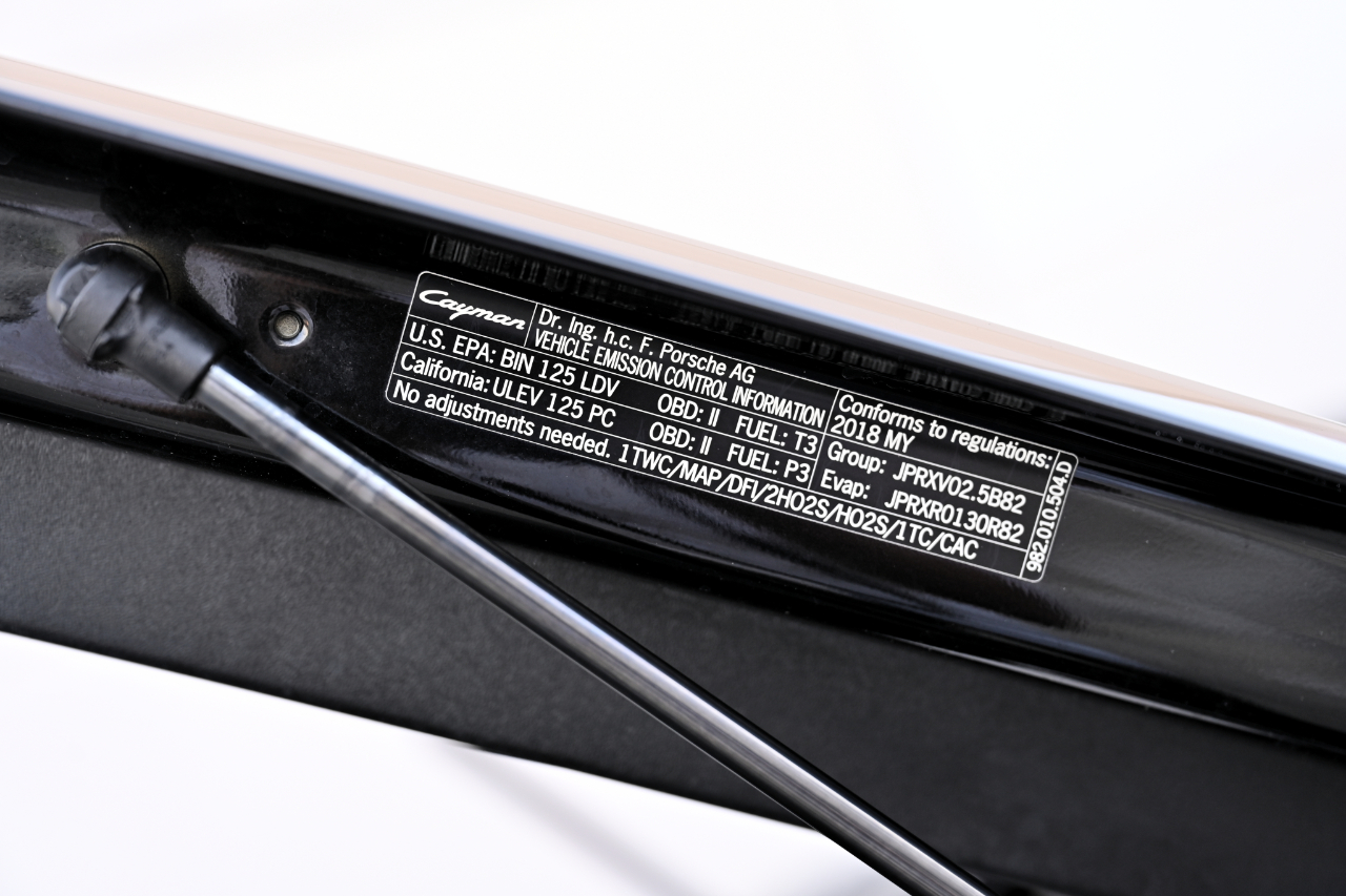 Porsche 718 Cayman Coupe 2018