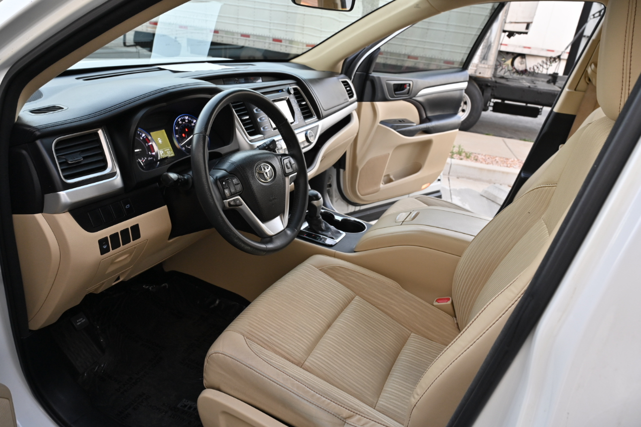 Toyota Highlander  2015