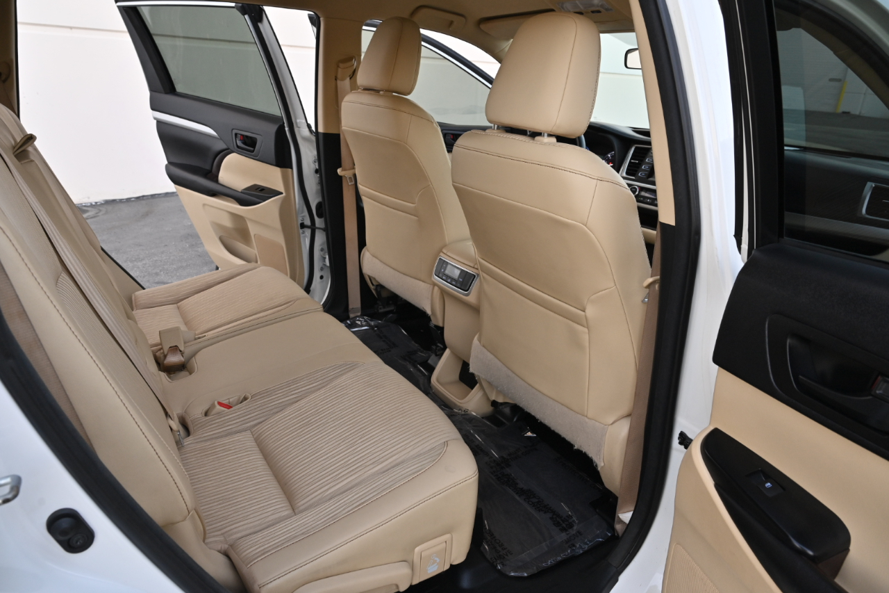 Toyota Highlander  2015