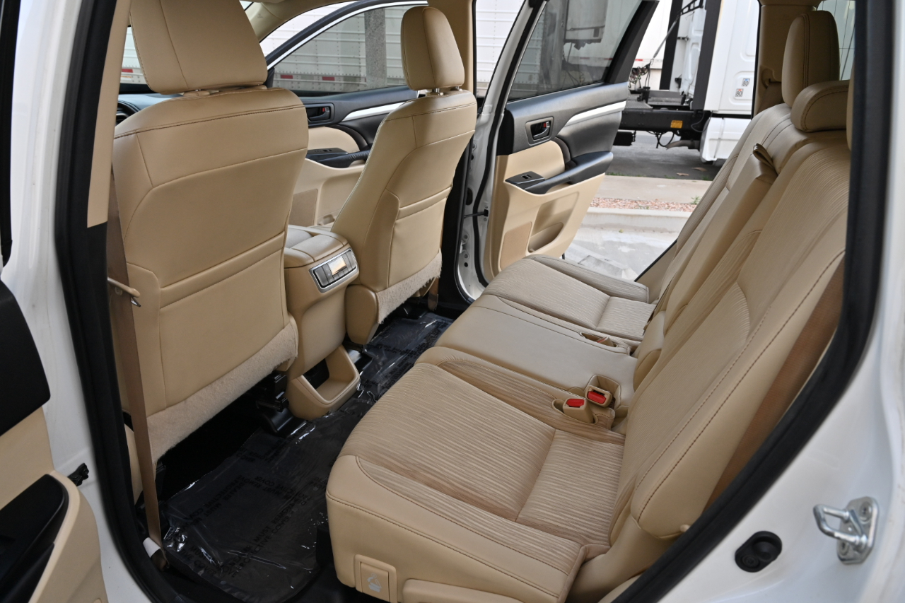 Toyota Highlander  2015