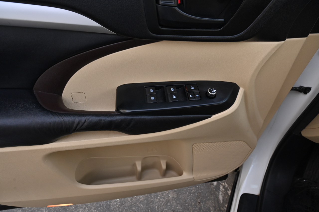 Toyota Highlander  2015