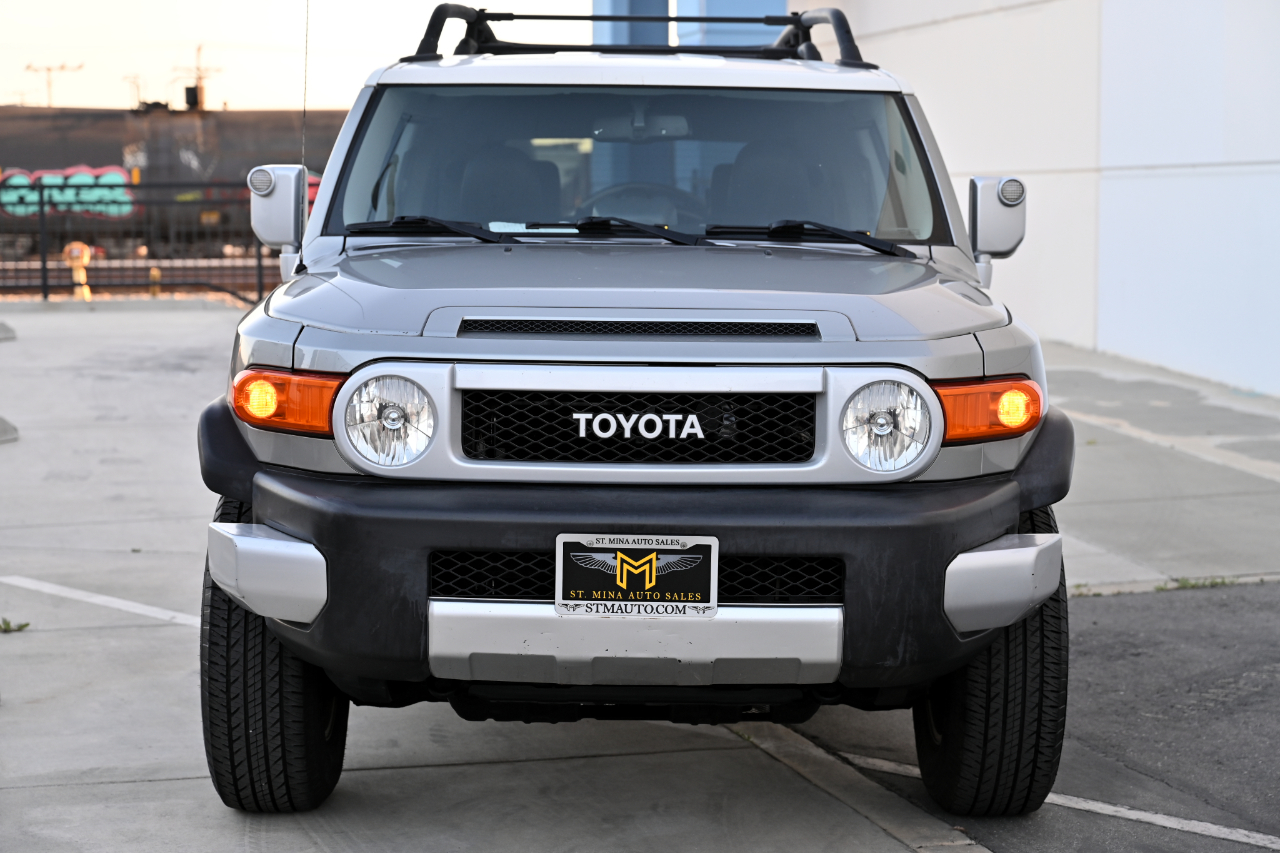 Toyota FJ Cruiser 4WD 2011