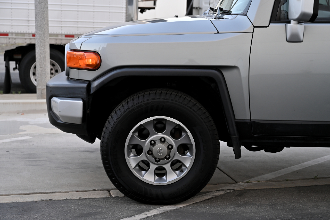 Toyota FJ Cruiser 4WD 2011