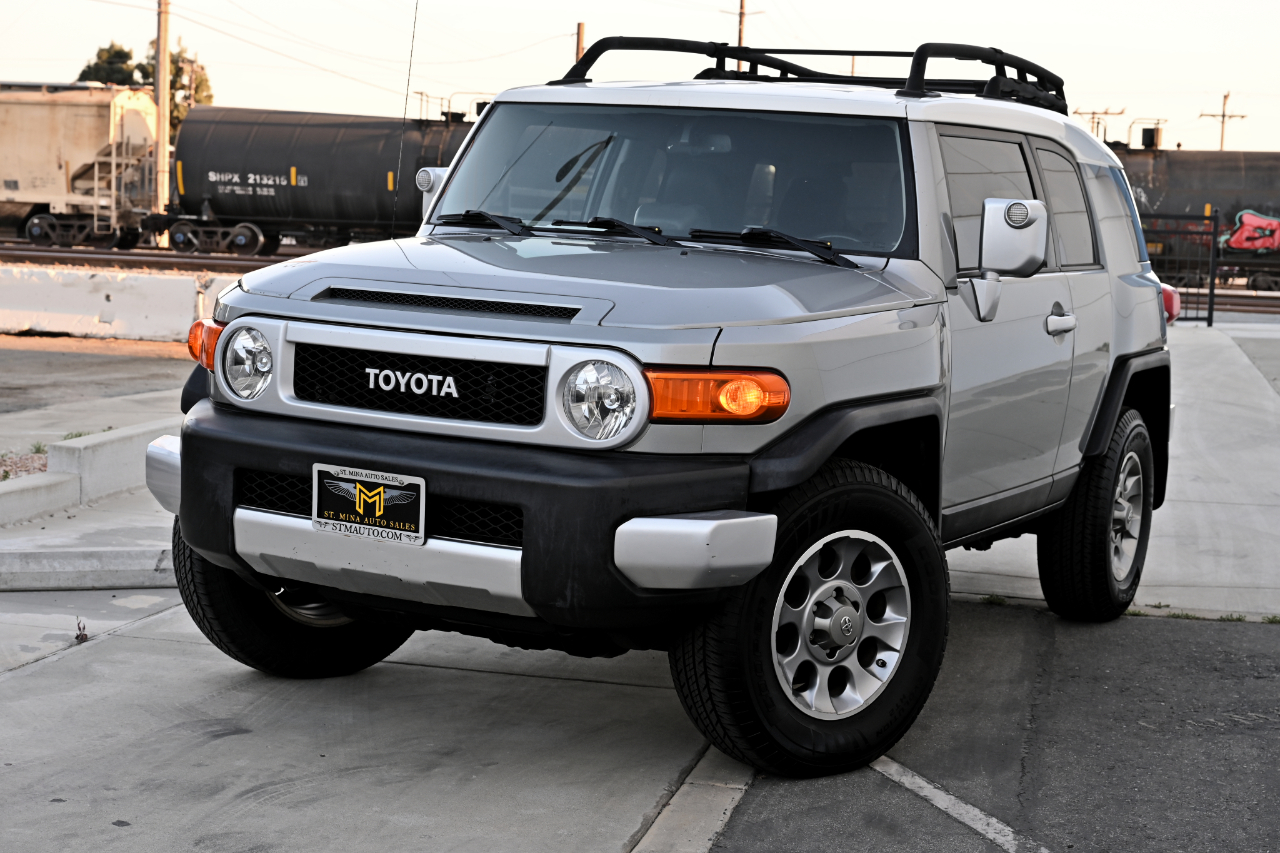 Toyota FJ Cruiser 4WD 2011