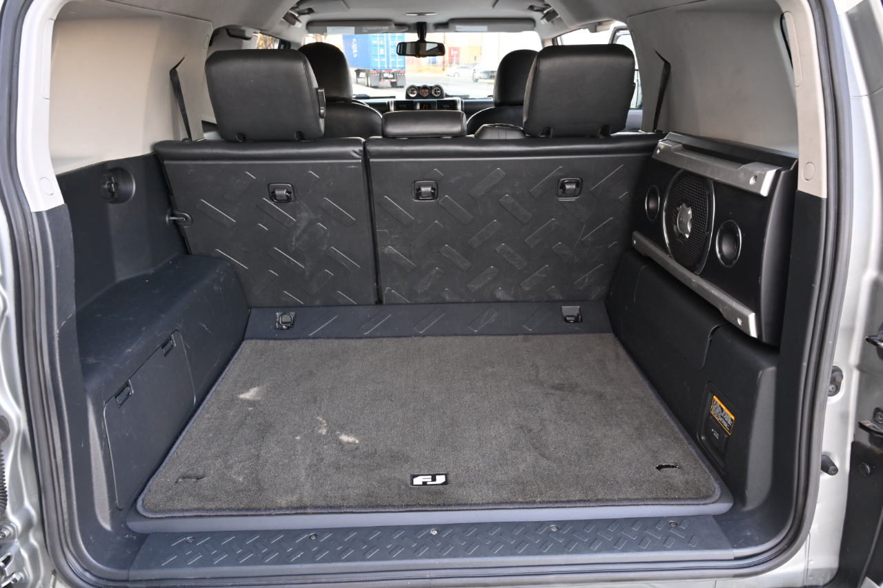 Toyota FJ Cruiser 4WD 2011