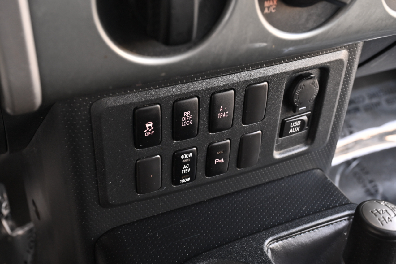 Toyota FJ Cruiser 4WD 2011