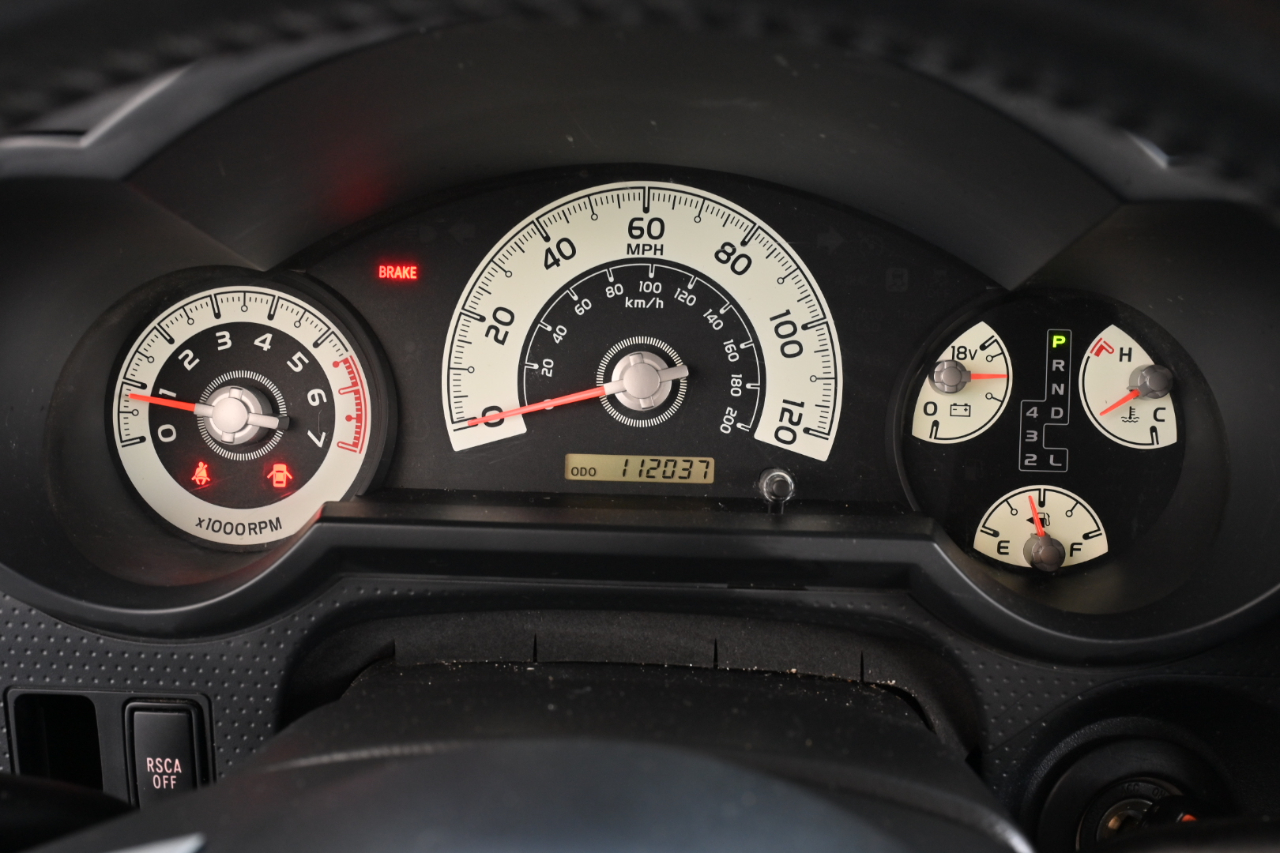 Toyota FJ Cruiser 4WD 2011