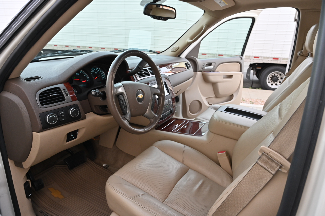 Chevrolet Tahoe  2014