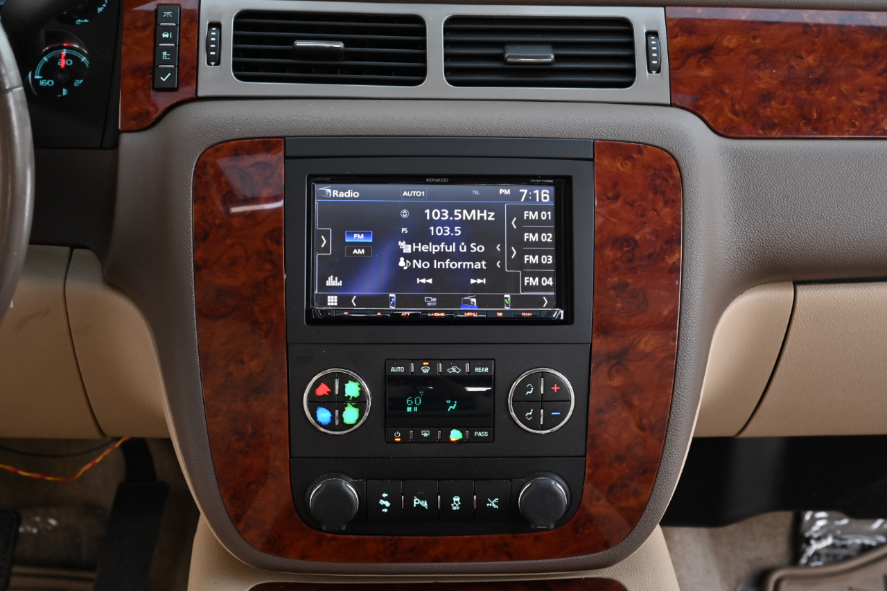 Chevrolet Tahoe  2014