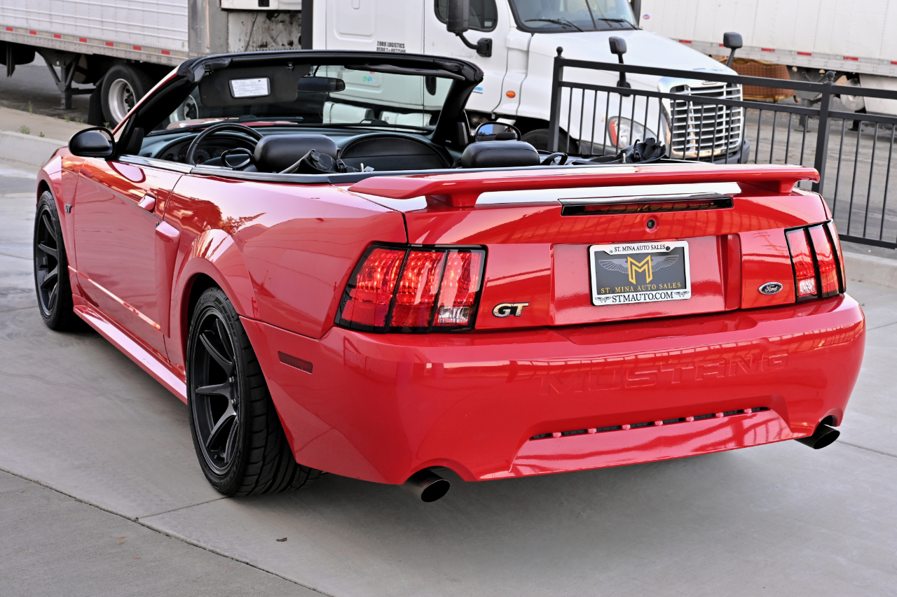Ford Mustang  2002