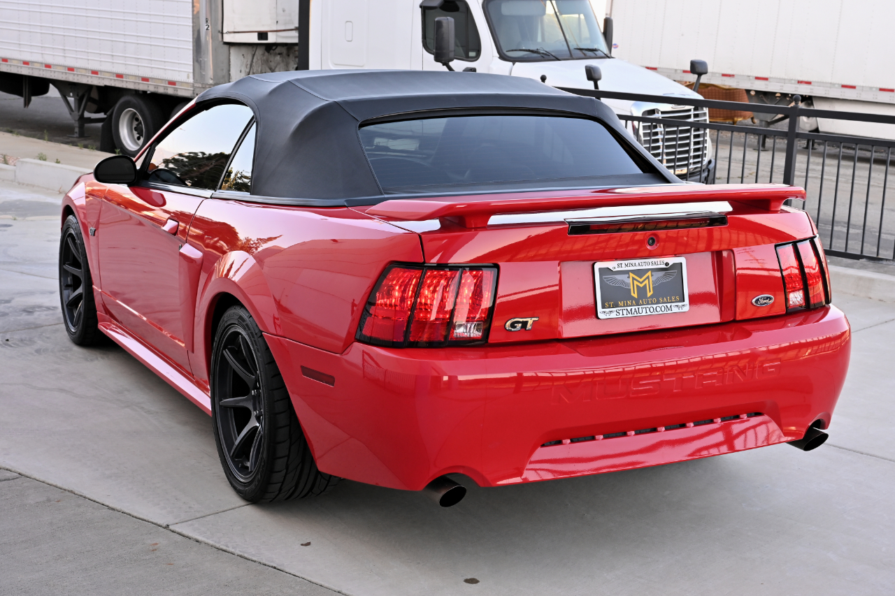 Ford Mustang  2002