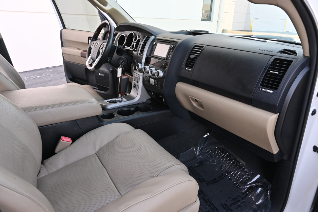 Toyota Sequoia  2014