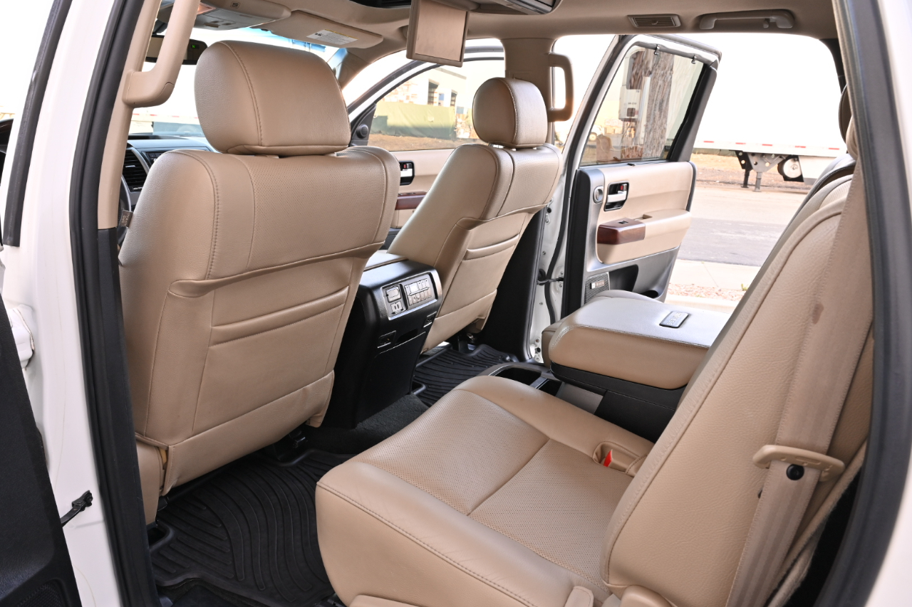 Toyota Sequoia  2014