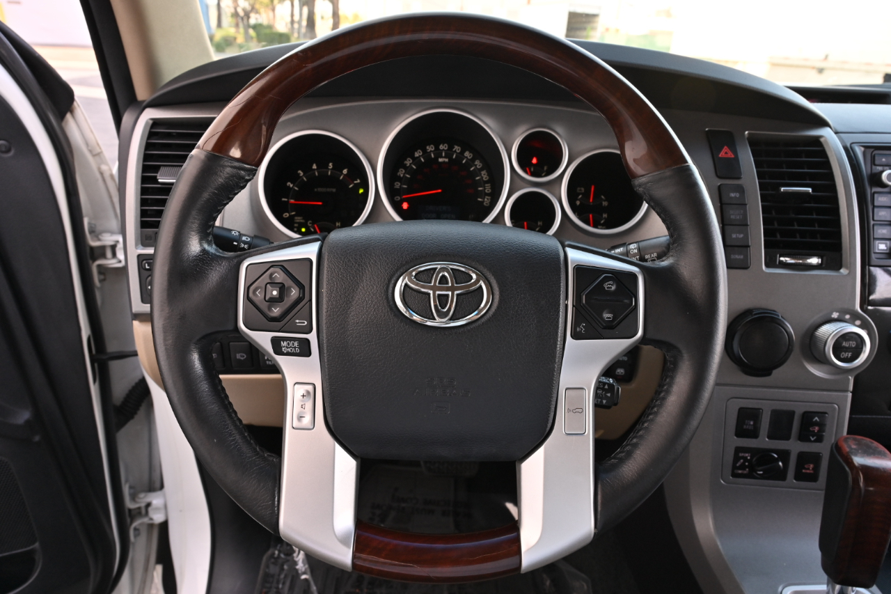 Toyota Sequoia  2014